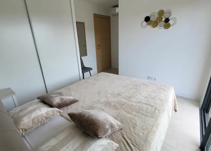 Villa 4 Piscine Privée à 400m De La Dans Résidence Neuve
