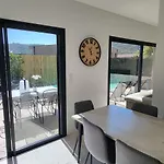 Moderne De Standing Avec Piscine Privee A 400m De La - 4 Villa *