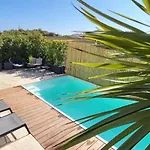 Villa Moderne De Standing Avec Piscine Privee A 400m De La - 4 *