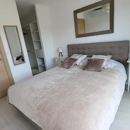 Villa 4 Piscine Privée à 400m De La Dans Résidence Neuve