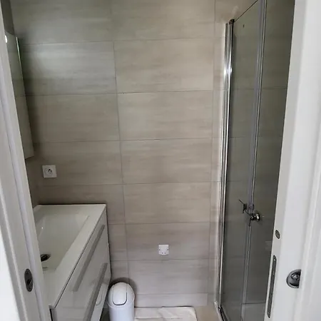 Villa 4 Piscine Privée à 400m De La Dans Résidence Neuve