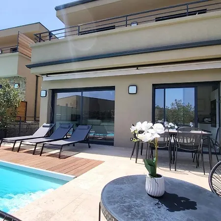 Moderne De Standing Avec Piscine Privee A 400m De La - 4 * Conca