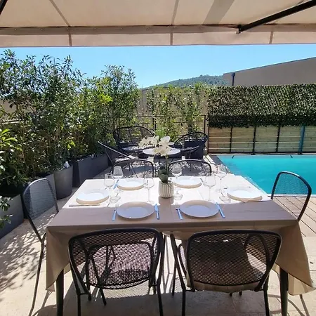Moderne De Standing Avec Piscine Privee A 400m De La - 4 Villa *