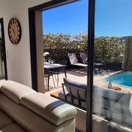 Villa Moderne De Standing Avec Piscine Privee A 400m De La - 4 *