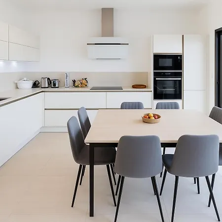 4 Piscine Privée à 400m De La Dans Résidence Neuve *