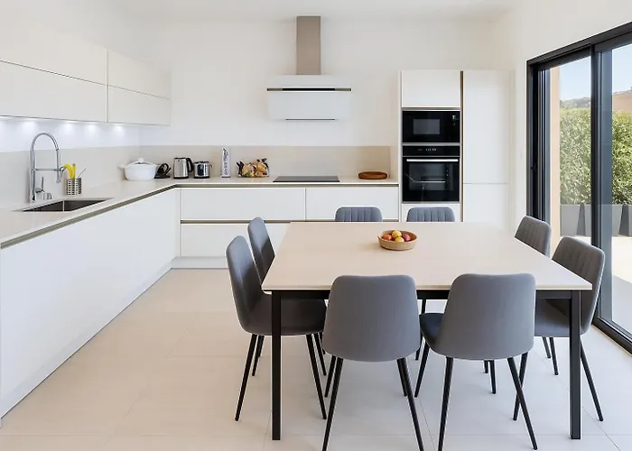 Moderne De Standing Avec Piscine Privee A 400m De La - 4 *