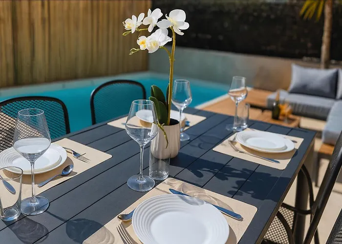Villa 4 Piscine Privée à 400m De La Dans Résidence Neuve